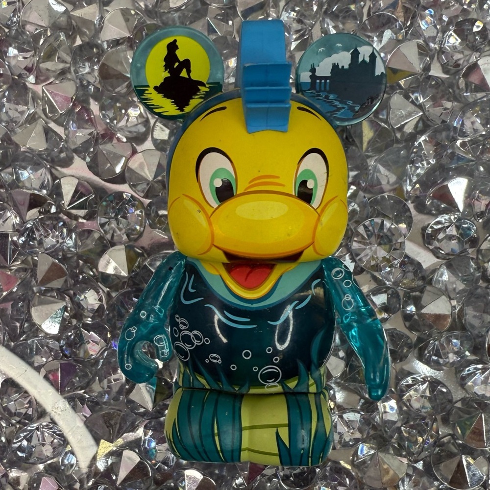 Disney vinylmations Flounder Backpack Clip - Yellow & Blue little mermaid bear